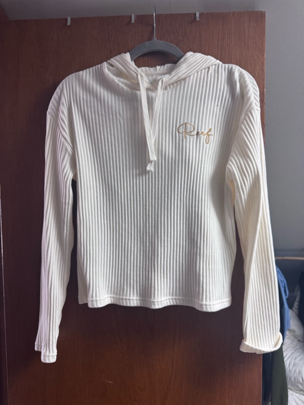 Reef Cream Ribbed Hooded Top with Subtle Gold Accent